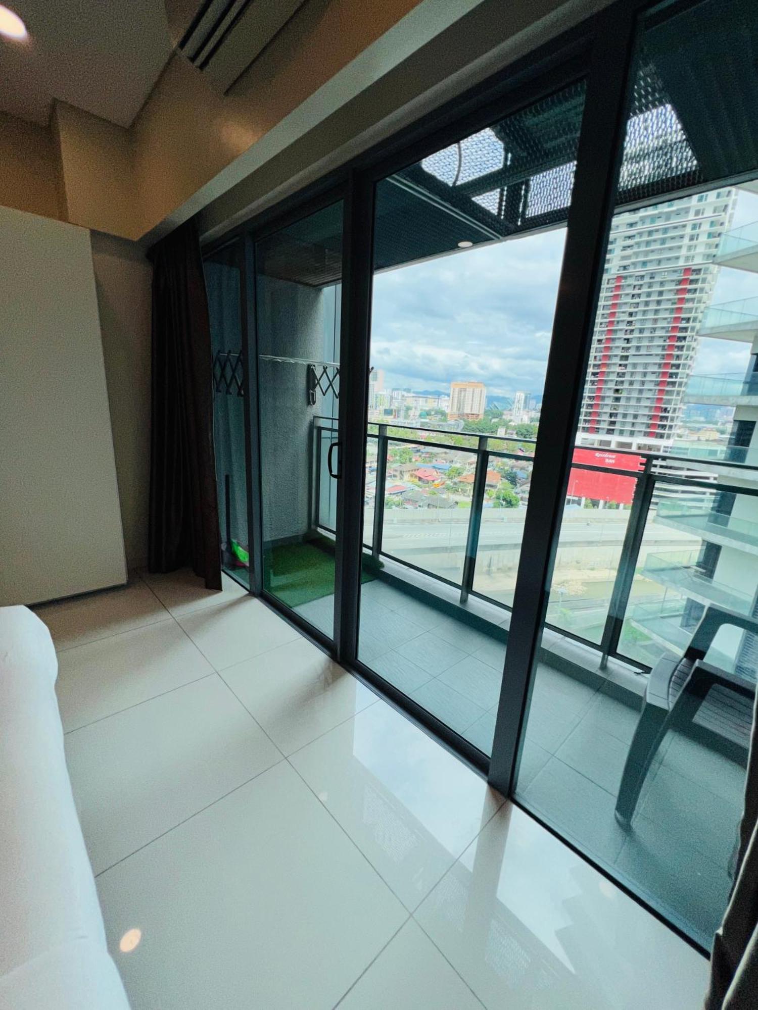 Summer Suites Klcc By Classy 吉隆坡 外观 照片